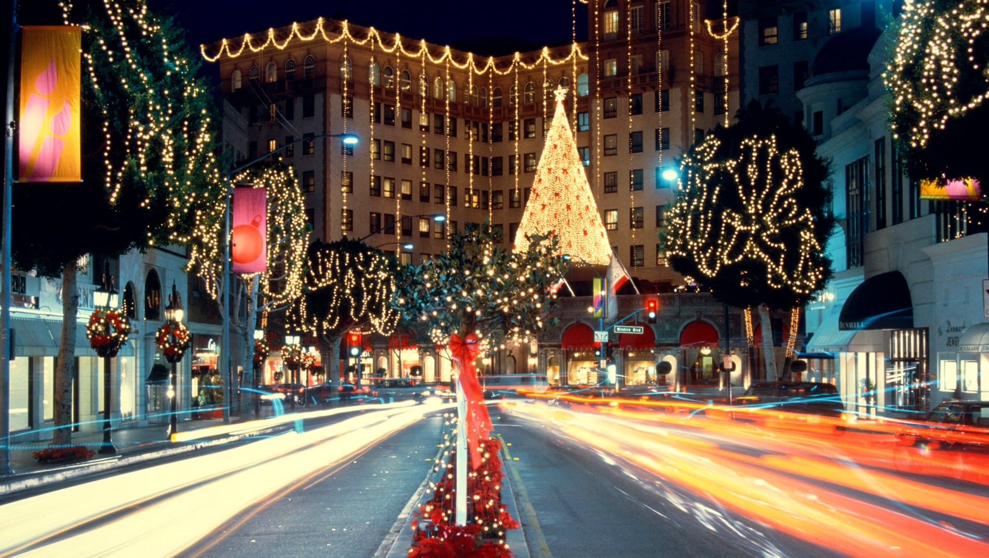 Los-Angeles-Christmas-Decoration