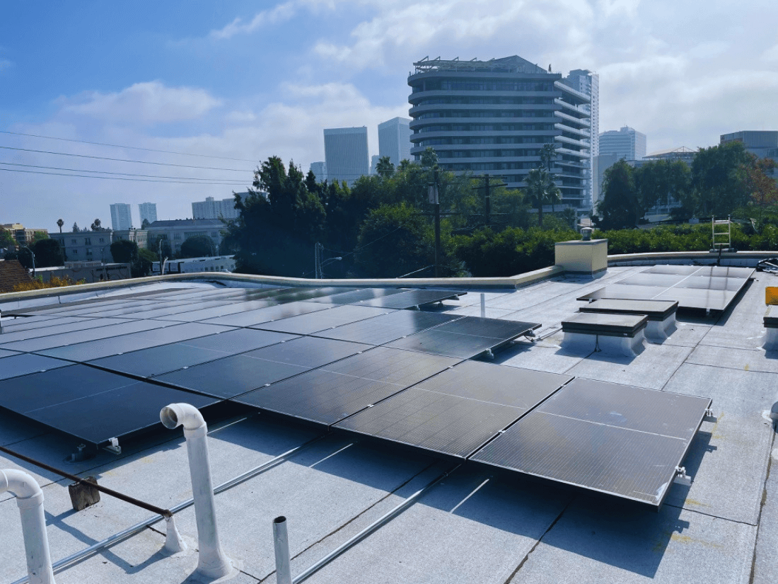 Read more about the article Solar Panels Vs Generators